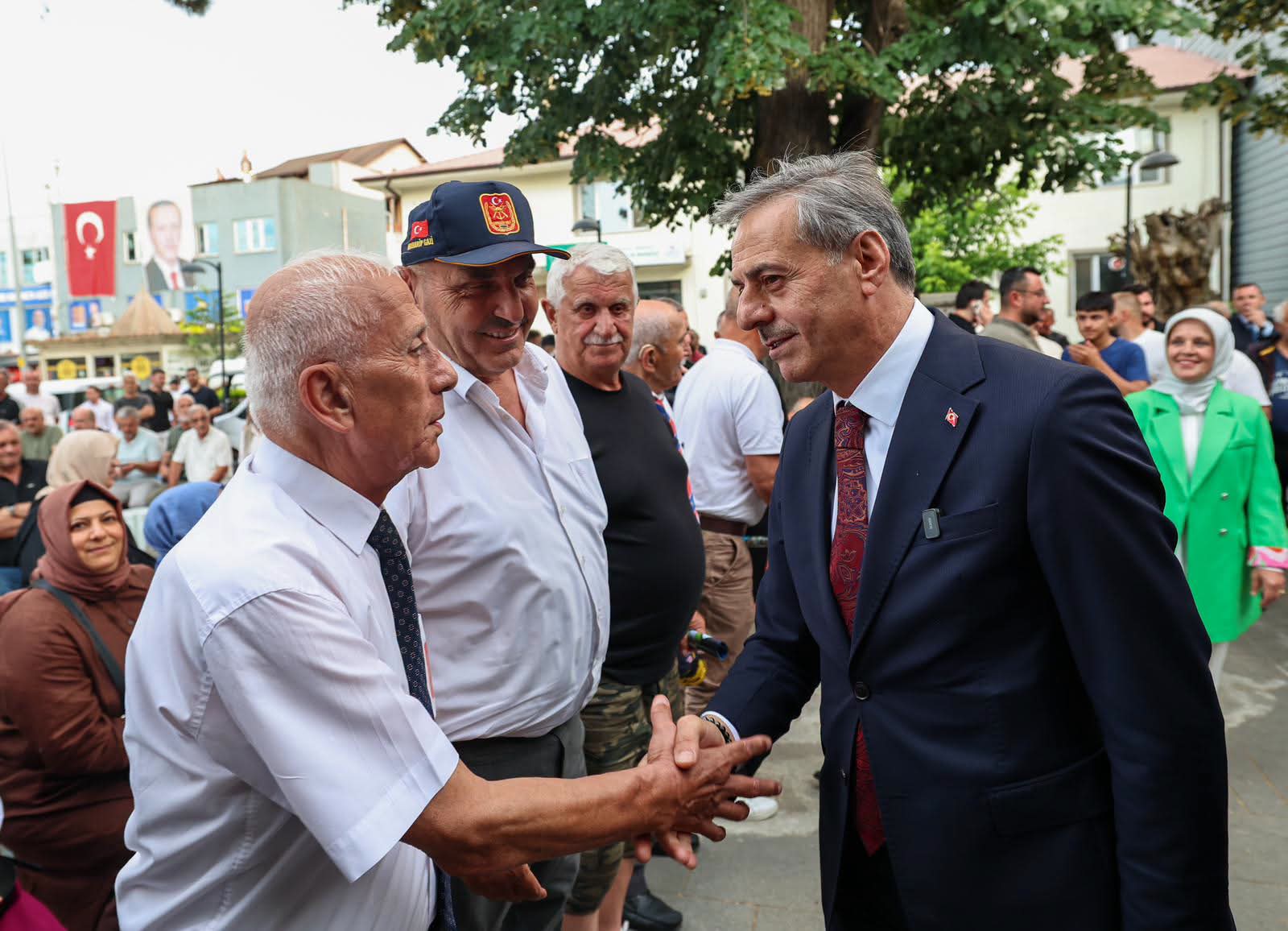 Mikrofon Vatandaşta, Cevap Başkan Alemdar'dan