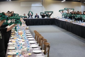 Büyükakın ve Ögrencilerin Kocaelispor Dolu Akşamı 