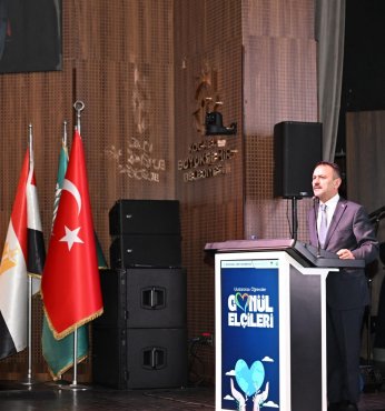 Vali Aktaş,Uluslararası Öğrenciler Gönül Elçileri Programı'na Katıldı 