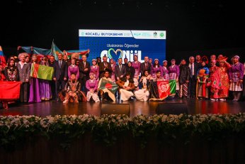 Vali Aktaş,Uluslararası Öğrenciler Gönül Elçileri Programı'na Katıldı 