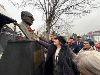Uğur Mumcu 33. Yılında İzmit'te Anıldı 