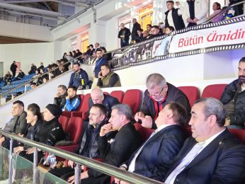 Vali Aktaş Boks Şampiyonası maçında 
