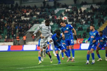Kocaelispor Rize'de kayıp 