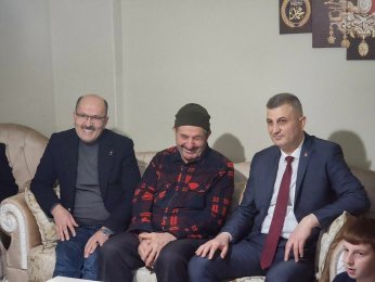 Başkan Sezer Ramazan Bereketini Gölcük'lülerle Paylaşıyor 