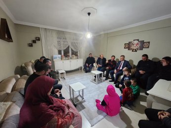 Başkan Sezer Ramazan Bereketini Gölcük'lülerle Paylaşıyor 