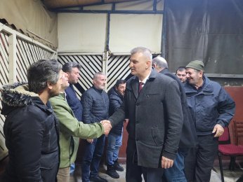 Başkan Sezer Ramazan Bereketini Gölcük'lülerle Paylaşıyor 