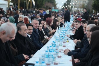 Bakan Kacır'dan Büyükşehir'e ziyaret 