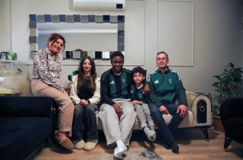 Kocaelispor'dan Minik Taraftarlara Unutulmaz Sürpriz 