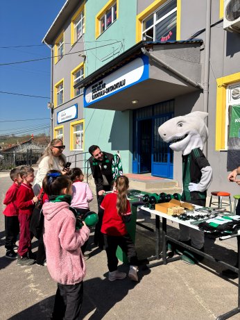 Üniversite Hodri Meydan'dan Anlamlı Ziyaret 