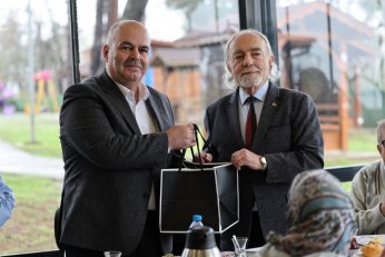 Kartepe'de Vefa Dolu Buluşma 