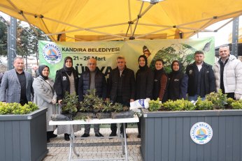600 Fidan Ücretsiz Dağıtıldı 