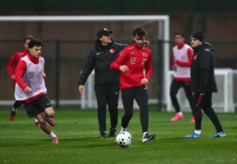 A Millilerimiz Romanya'yı Geçerse Finalde Rakip Belli Olacak