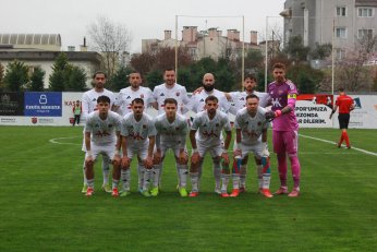 Lider Gölcükspor Emin Adımlarla