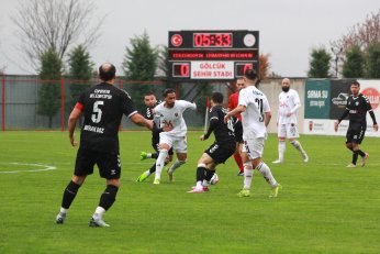 Lider Gölcükspor Emin Adımlarla