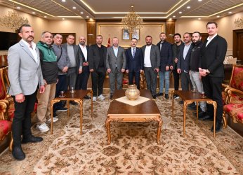 Roman Derneklerinden Vali Aktaş’a Ziyaret