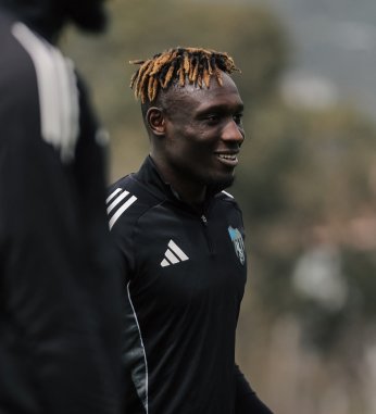 KOCAELİSPOR'DA YÜZLER GÜLÜYOR 