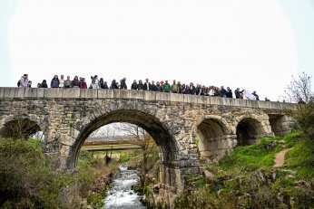 Vali Aktaş, Öğrencilerle Doğa Yürüyüşünde Buluştu