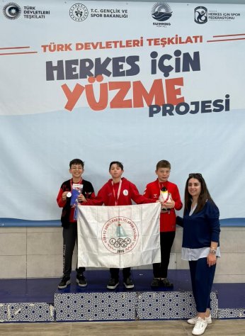 Körfezli yüzücüler Azerbaycan’da ülkemizi temsil edecekler