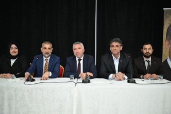AK Kartepe’den Gövde Gösterisi