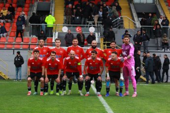 Şampiyon Gölcükspor Sezonu Galibiyetle Kapattı
