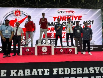 Kartepe'li Ege Özer Türkiye Üçüncüsü 