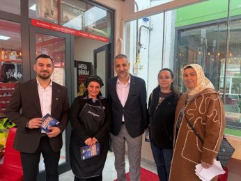 AK Parti Kartepe'de Miting ve Şölen Seferberliği 