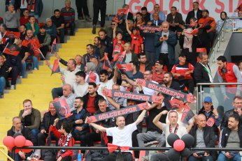 3. Lige Kaldı 1 Adım. Gölcükspor Finalde