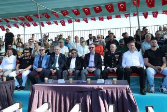 Er Meydanında Zirvenin Adı Feyzullah Aktürk