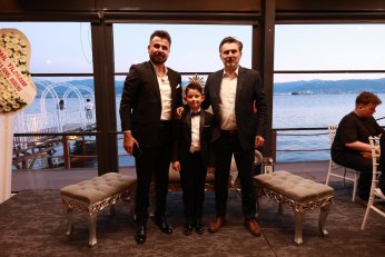 Tahir Ay İçin Görkemli Sünnet Cemiyeti
