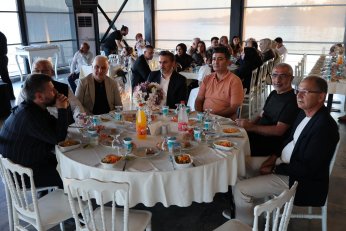 Tahir Ay İçin Görkemli Sünnet Cemiyeti