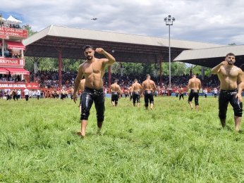 KOCAELİ'NİN UMUDU İKİ BAŞPEHLİVAN!