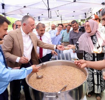 Perşembe Pazarı'nda Kardeşlik Sofrası!