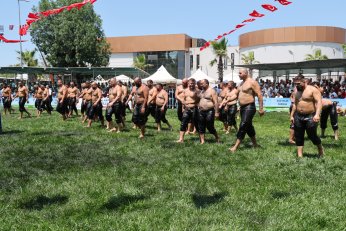 32 Başpehlivan Er Meydanına Çıkıyor