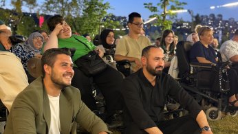 Doyasıya Eğlendiler 