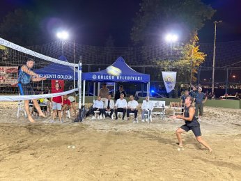 Plaj Voleybolu Turnuvası Nefes Kesti