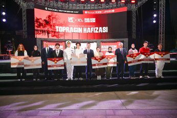 Binlerce Kişi Milli İrade Meydanı'nda Tek Yürek Oldu