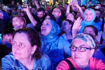 Değirmendere'de Ekin Uzunlar Fırtınası!