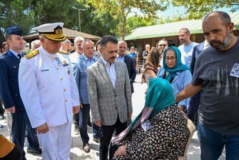 Gözyaşları ve Dualarla Uğurlandı