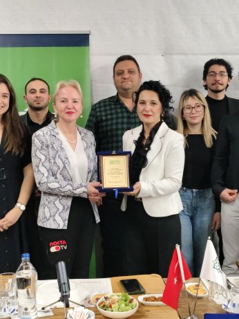 KOSTÜ'nün örnek proje programı,plaket töreni ile son buldu 