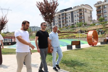 BAŞKAN ÖZLÜ SAHADA!