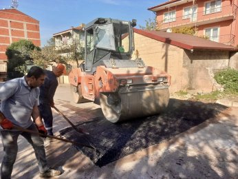 Körfez ilçede bozuk yol kalmayacak 