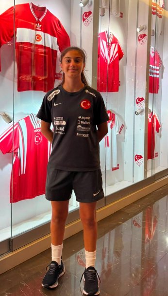 5 gol attı, dikkatleri üzerine çekti 