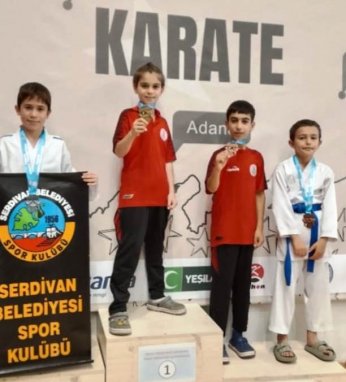 Darıca'da Körfez'li karateci rüzgarı 