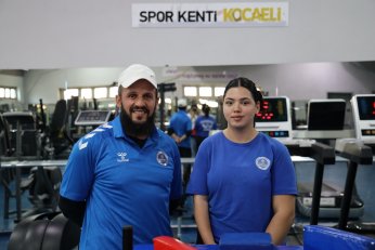Tek Kolla Başladı, Avrupa Kürsüsüne Çıktı!