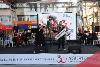 İzmit’te 30 Ağustos coşkusu