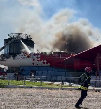 Çayırova’da Uçak Park Bilim Merkezi’nde Yangın!