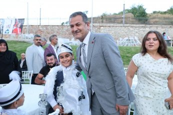 İzmit’te 102 Çocuğun Sünnet Mutluluğu!