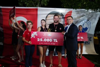 Dereceye Giren Sporcular Ödüllerini Aldılar 