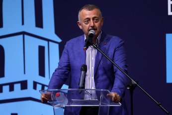 Şampiyonlar Gebze’de kulaç atıyor!