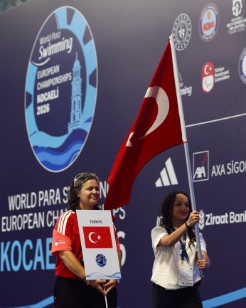 Şampiyonlar Gebze’de kulaç atıyor!